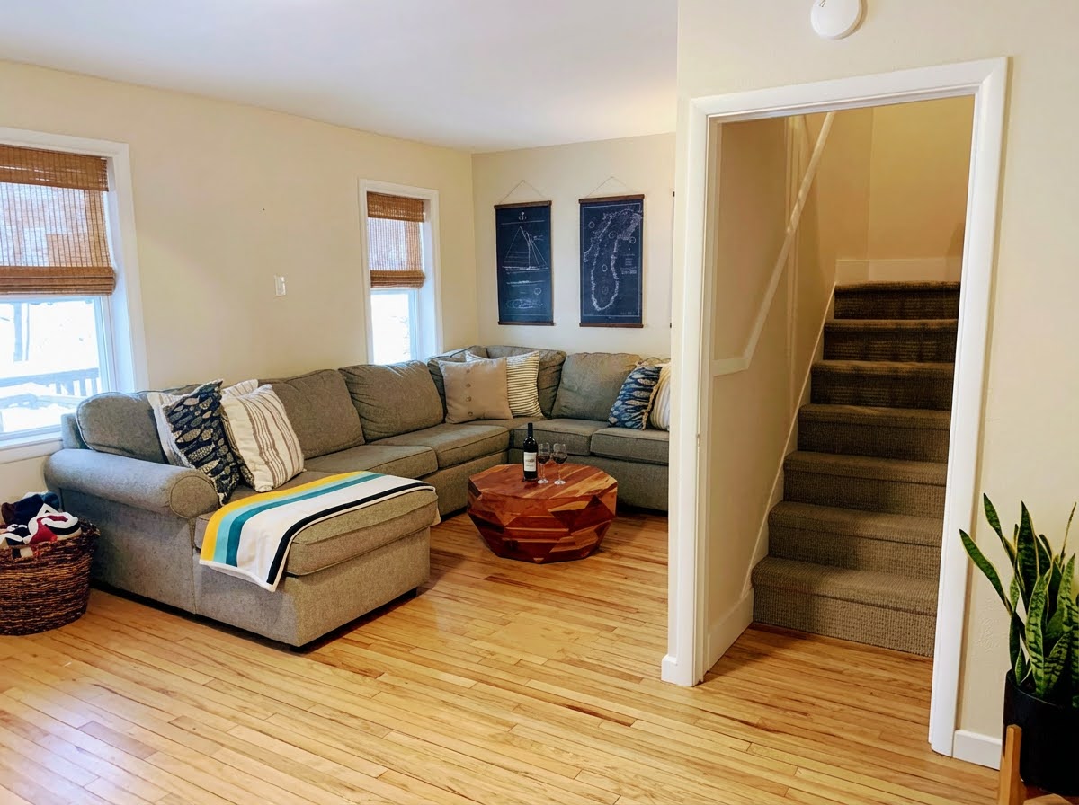 1st Floor - Living Room Photo