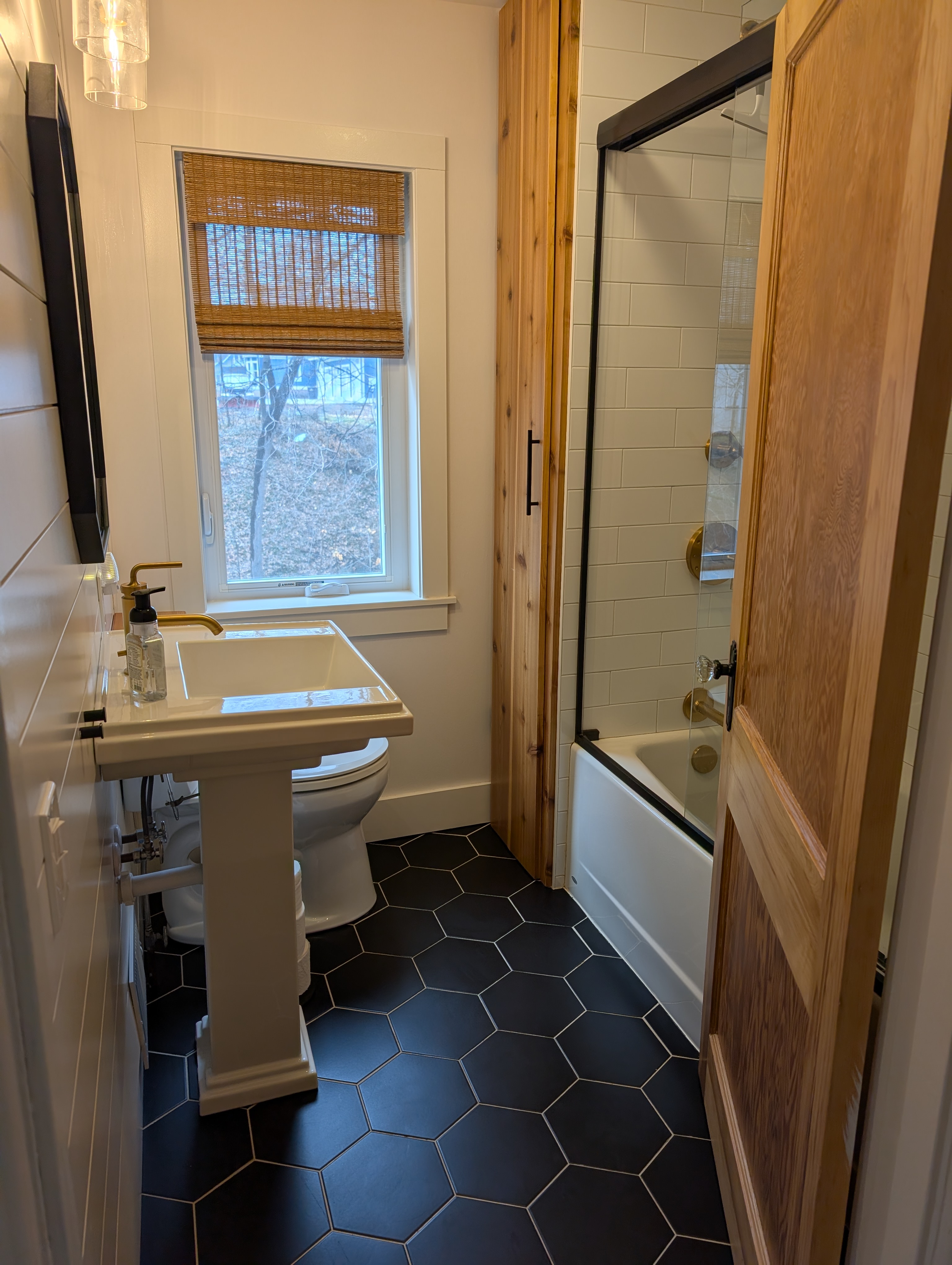 2nd Floor - Full Bath Photo